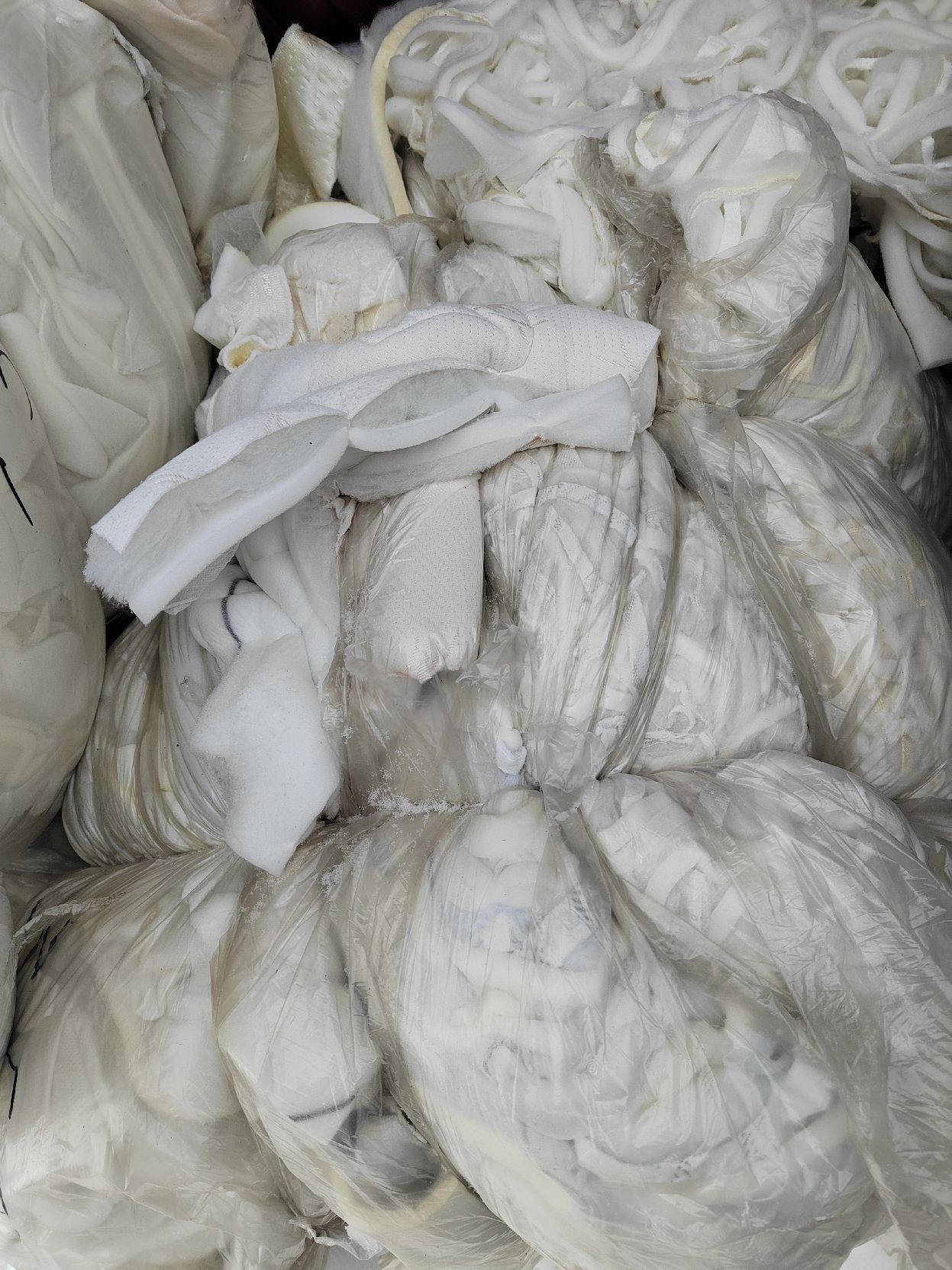 Стежка, стеганая ткань, отходы, обрезки